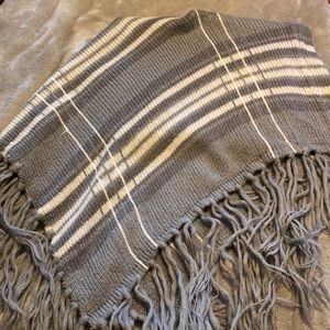 Gray and white cozy Poncho